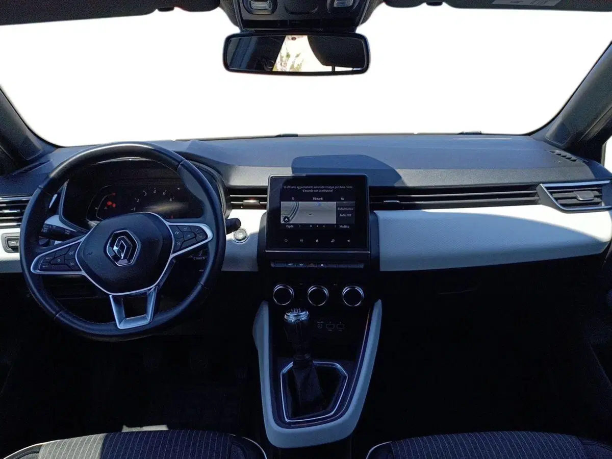 Renault Clio usata a Bari (8)