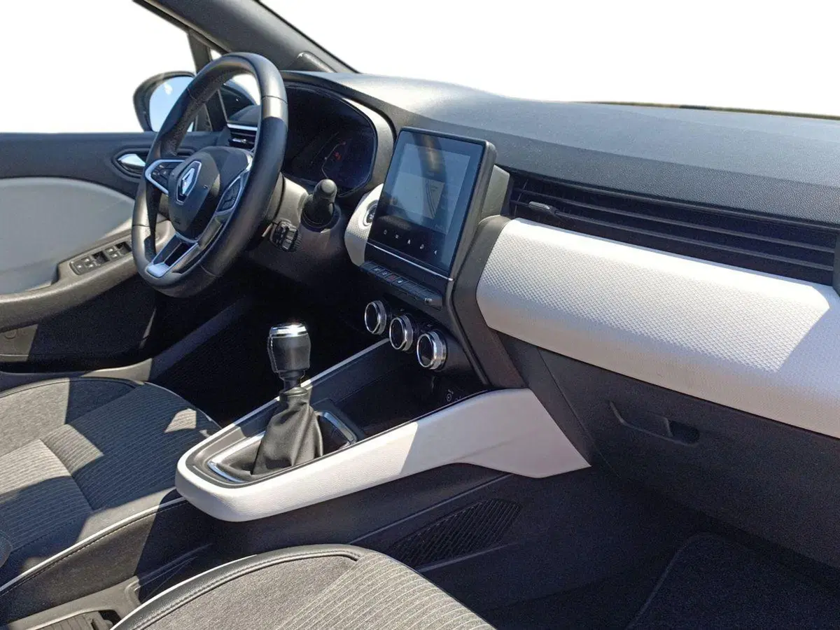 Renault Clio usata a Bari (9)