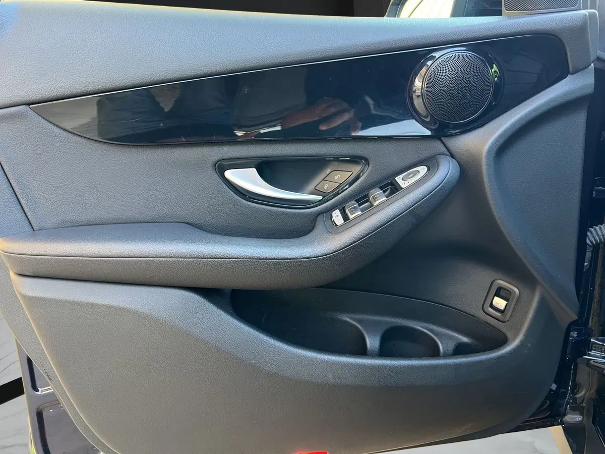 Mercedes-Benz GLC Coupé usata a Cosenza (11)
