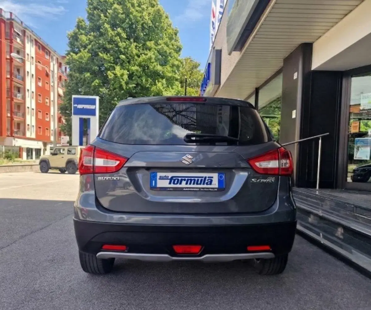 Suzuki S-Cross usata a Milano (5)