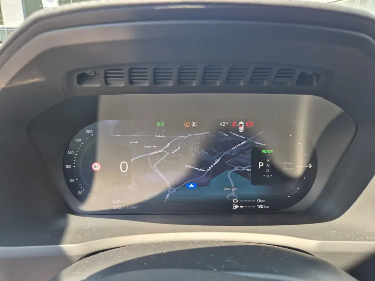 Volvo XC90 usata a Como (11)