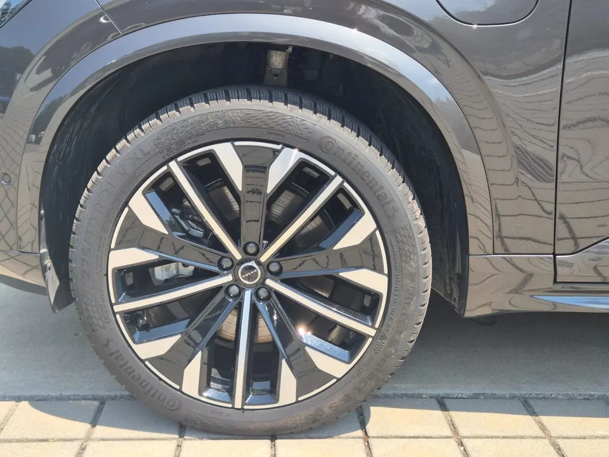 Volvo XC90 usata a Como (9)