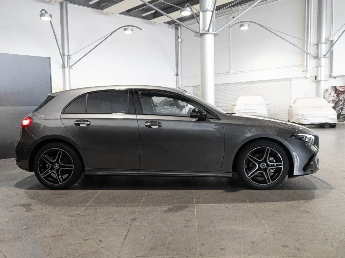 Mercedes-Benz Classe A Sedan nuova a Rimini (5)