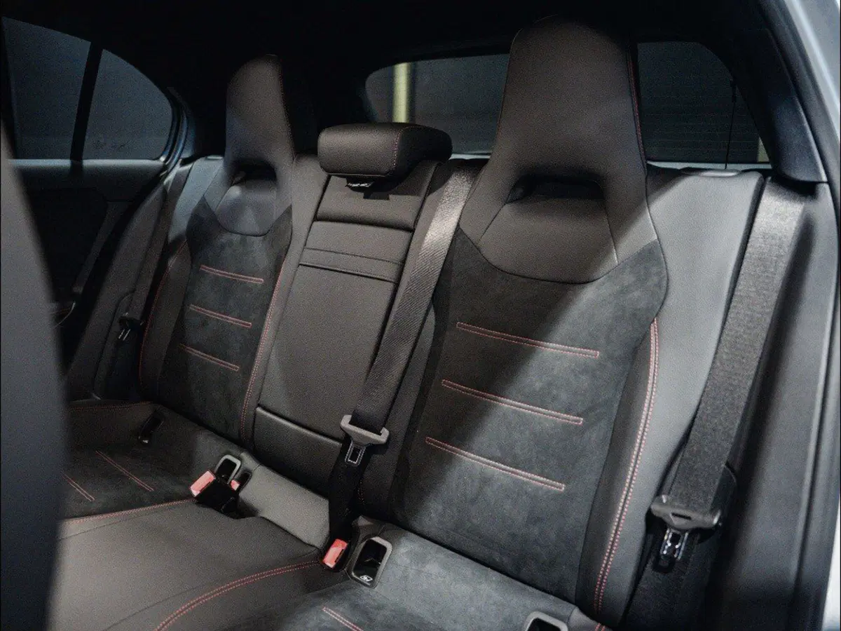 Mercedes-Benz Classe A Sedan nuova a Ancona (14)