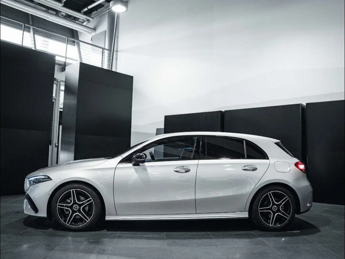Mercedes-Benz Classe A Sedan nuova a Ancona (2)