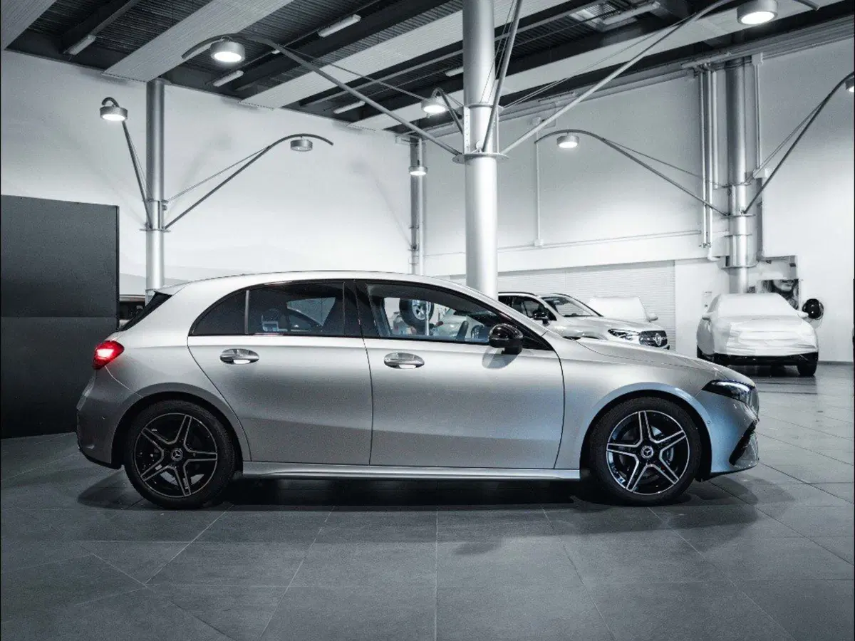 Mercedes-Benz Classe A Sedan nuova a Ancona (4)