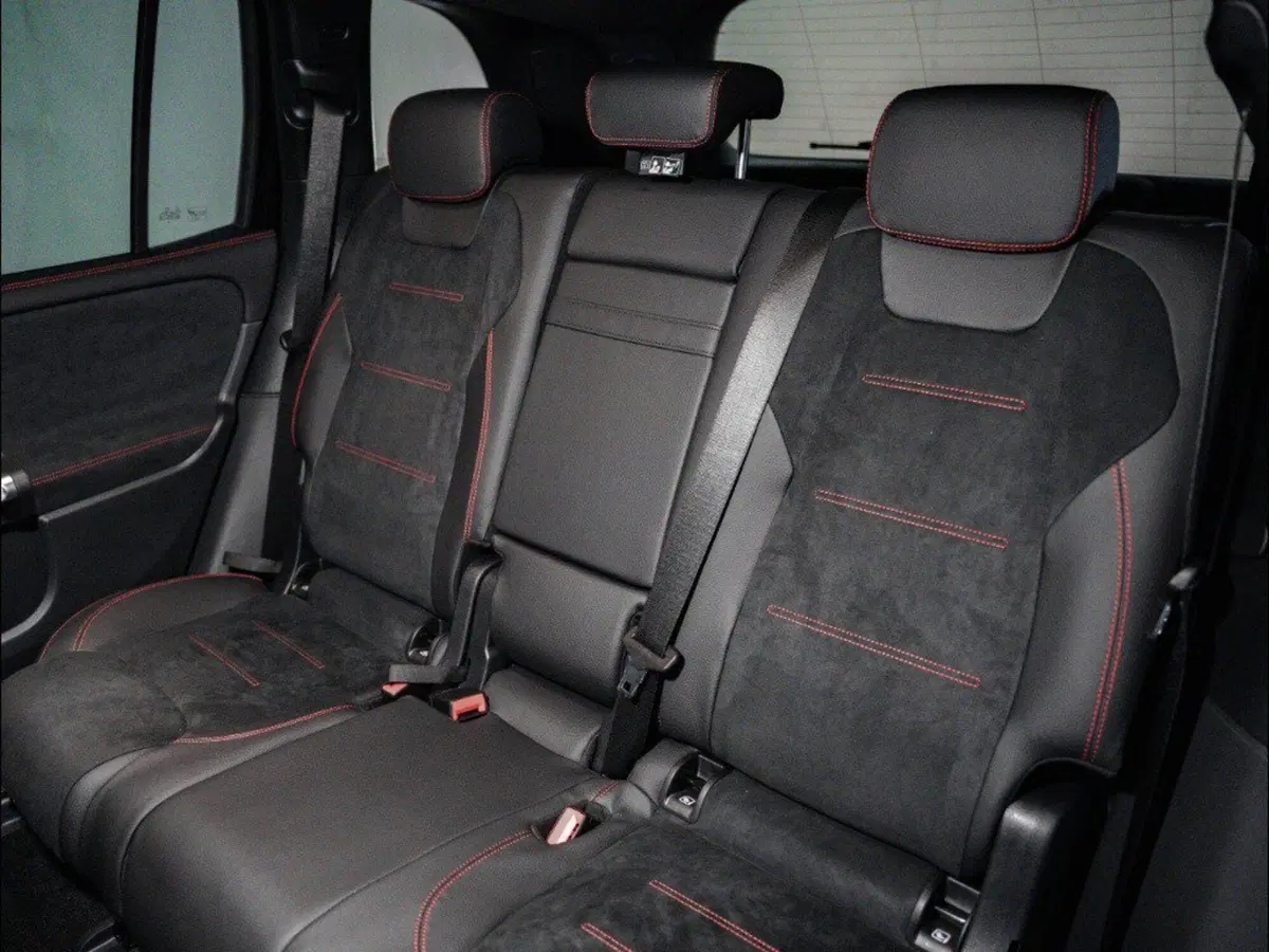 Mercedes-Benz GLB nuova a Macerata (12)