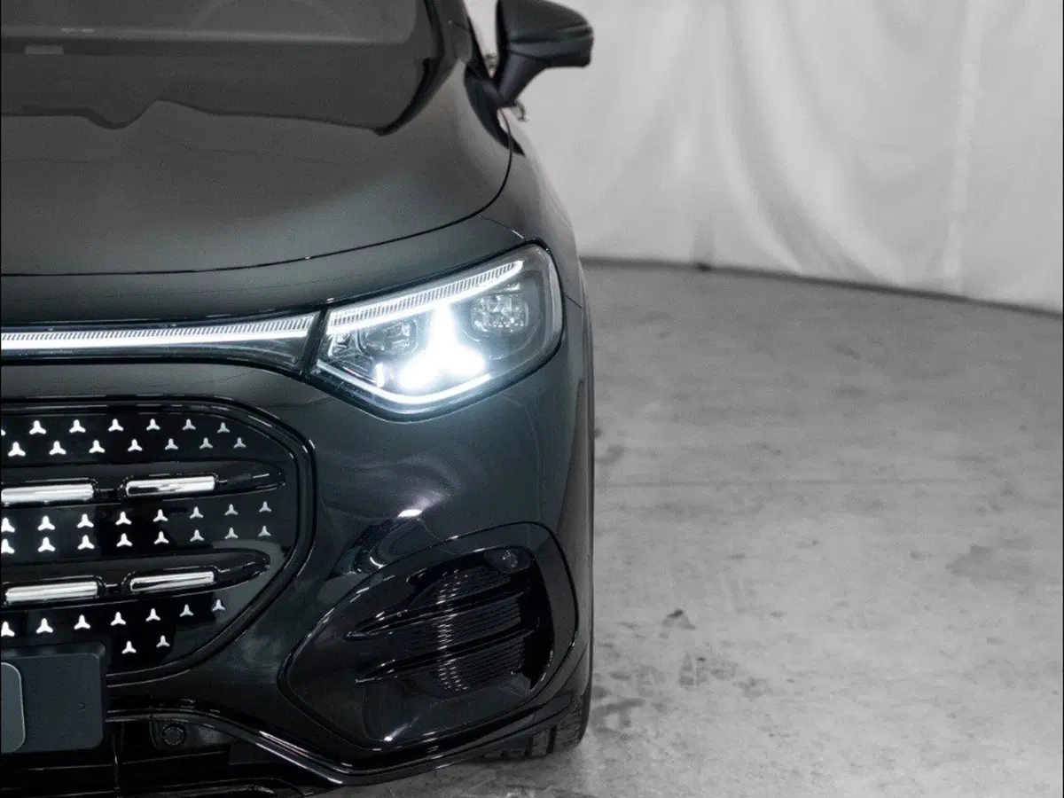 Mercedes-Benz GLB EQ nuova a Macerata (6)