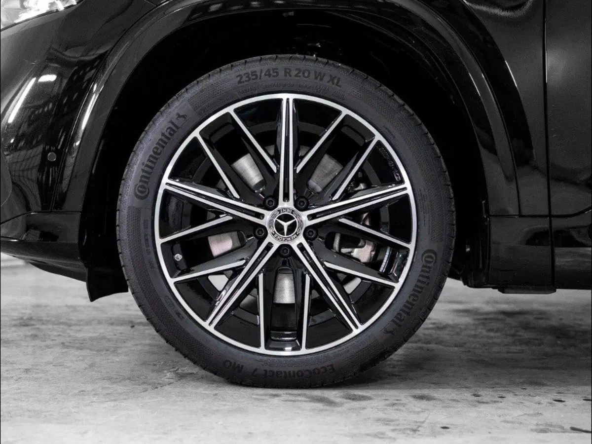 Mercedes-Benz GLB EQ nuova a Macerata (7)