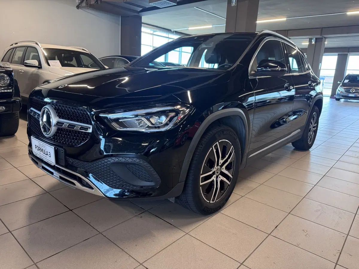 Mercedes-Benz GLA SUV usata a Messina