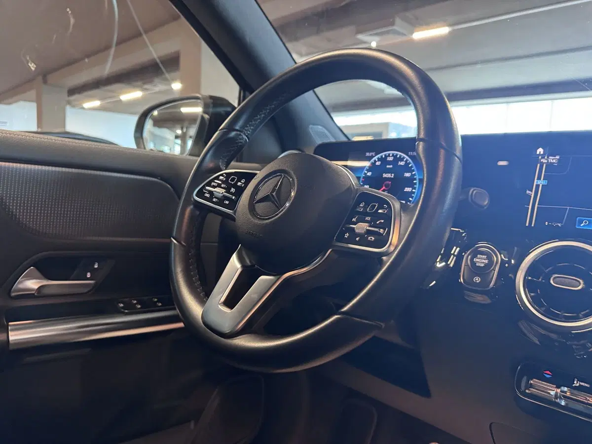 Mercedes-Benz GLA SUV usata a Messina (14)