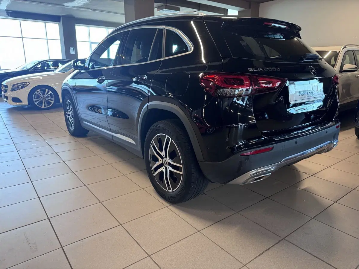 Mercedes-Benz GLA SUV usata a Messina (4)