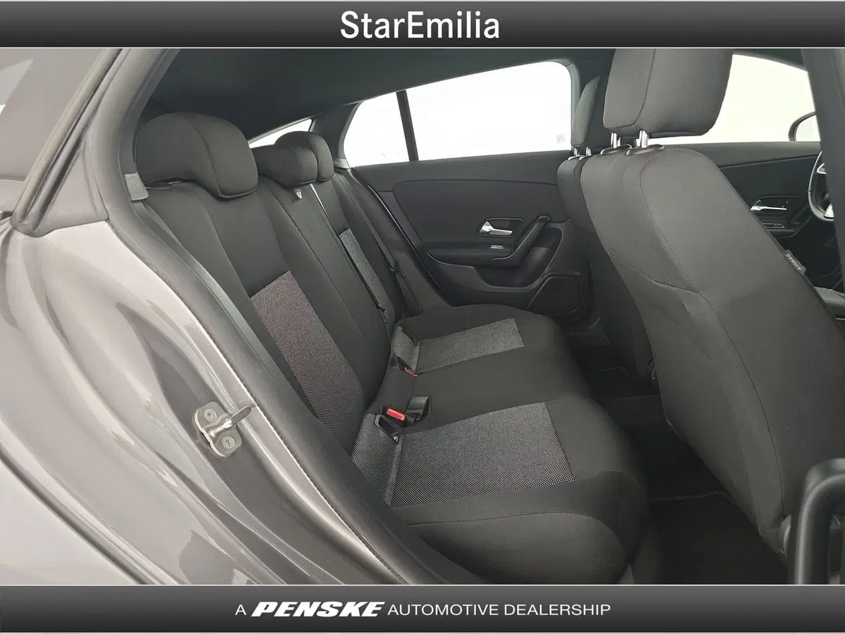 Mercedes-Benz CLA Shooting Brake usata a Bologna (18)
