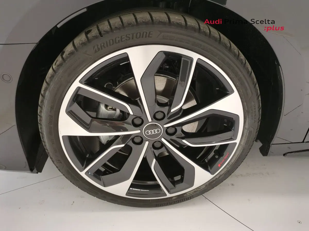 Audi A3 Sedan nuova a Benevento (12)