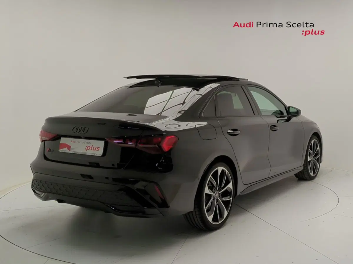 Audi A3 Sedan nuova a Benevento (8)