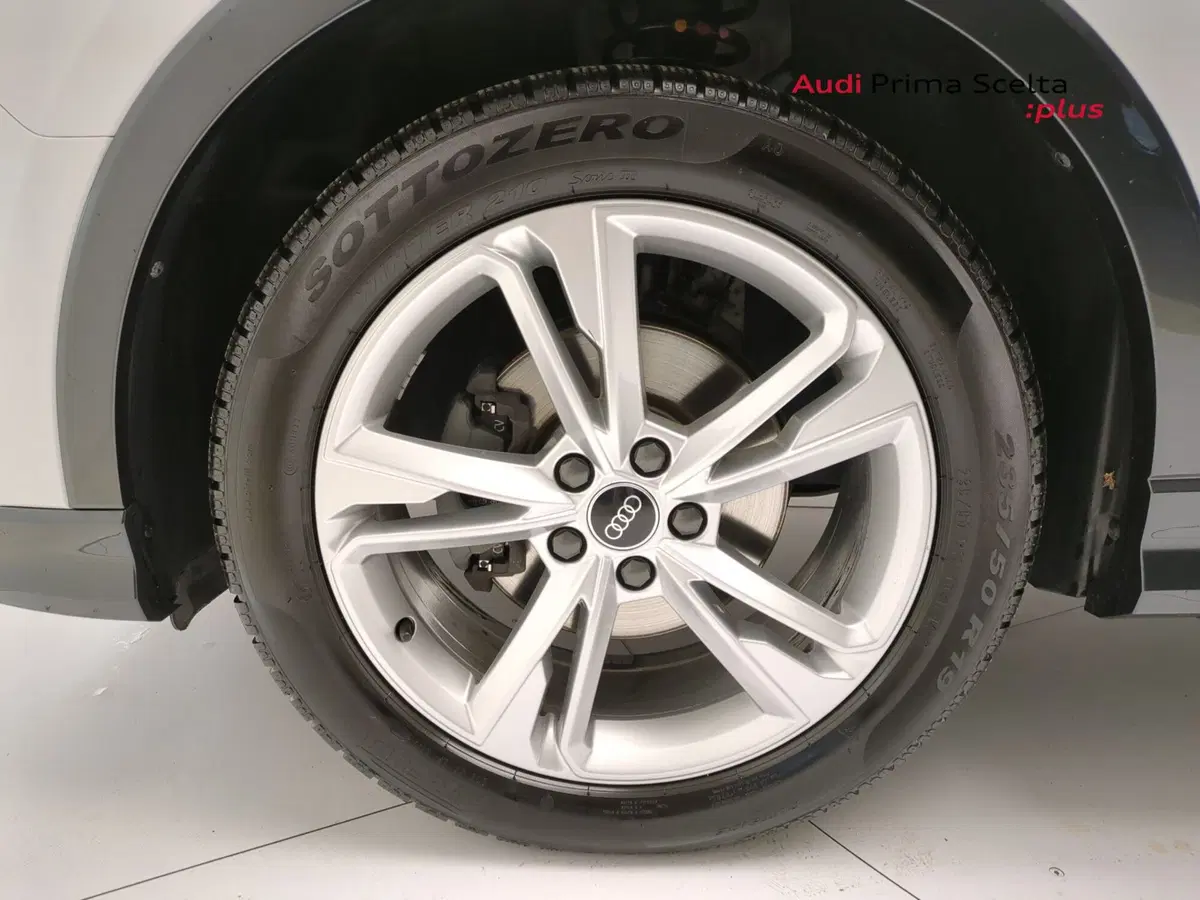 Audi Q3 Sportback usata a Avellino (11)