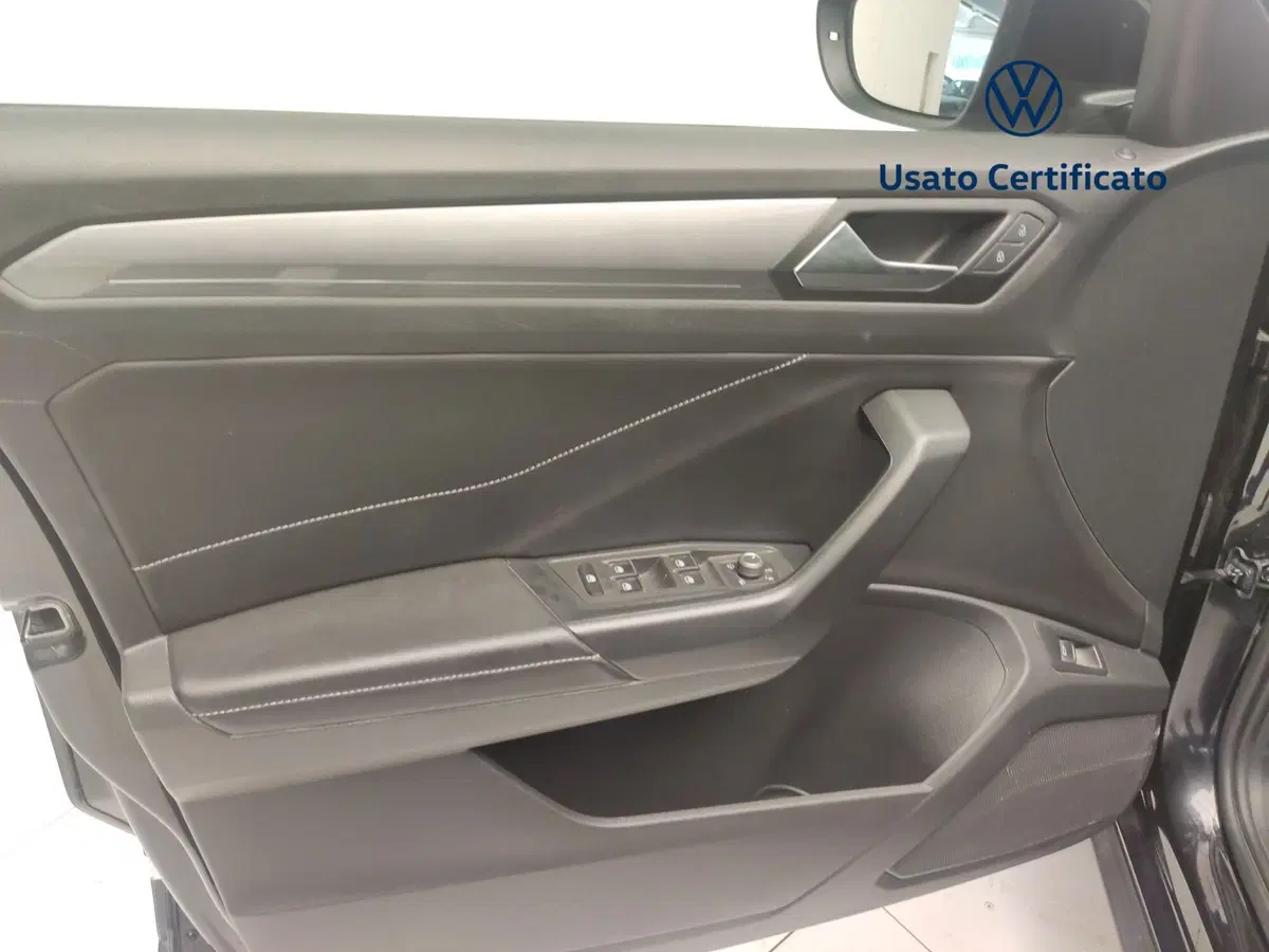 Volkswagen T-Roc usata a Benevento (16)