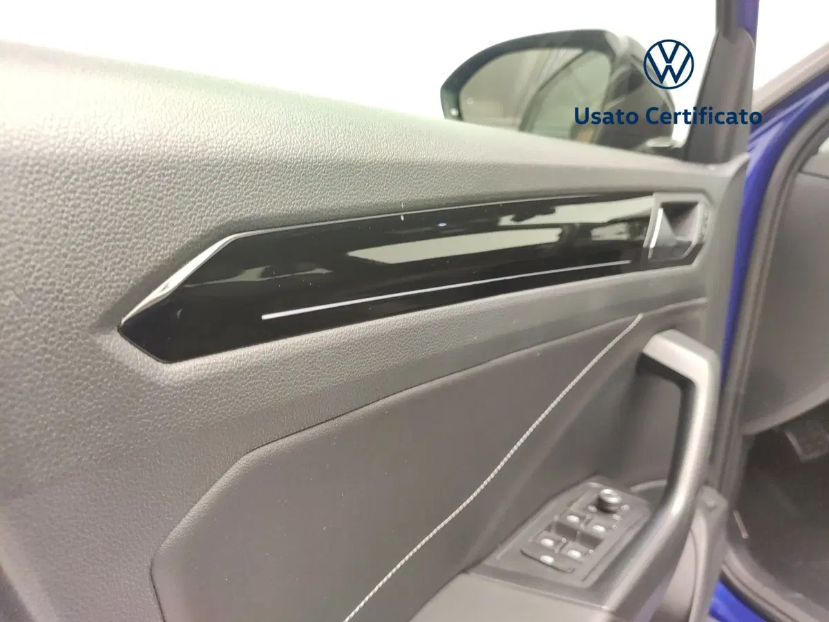 Volkswagen T-Roc usata a Avellino (18)