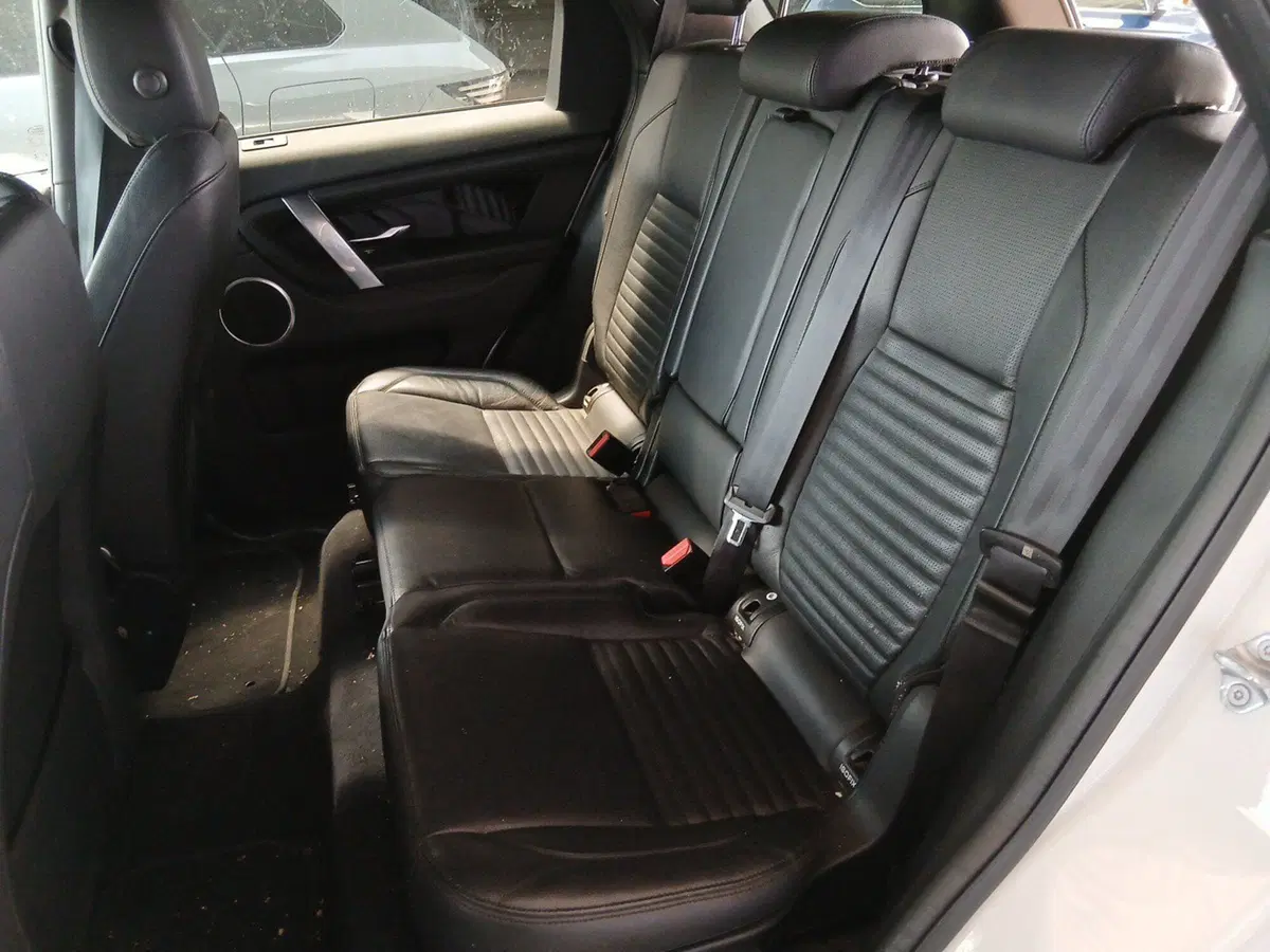Land Rover Discovery Sport usata a Pordenone (13)