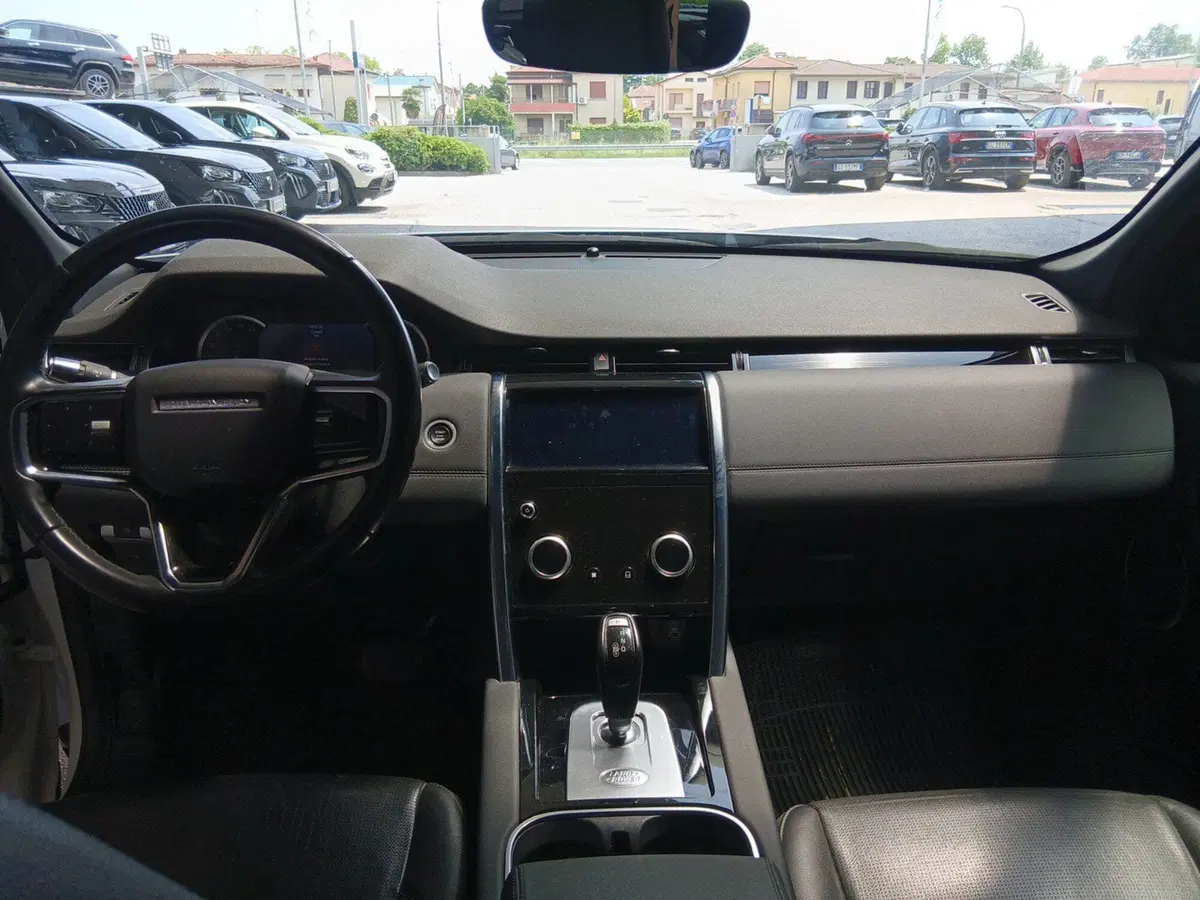 Land Rover Discovery Sport usata a Pordenone (14)