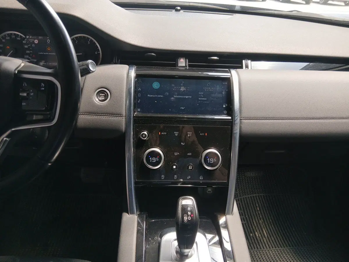 Land Rover Discovery Sport usata a Pordenone (16)
