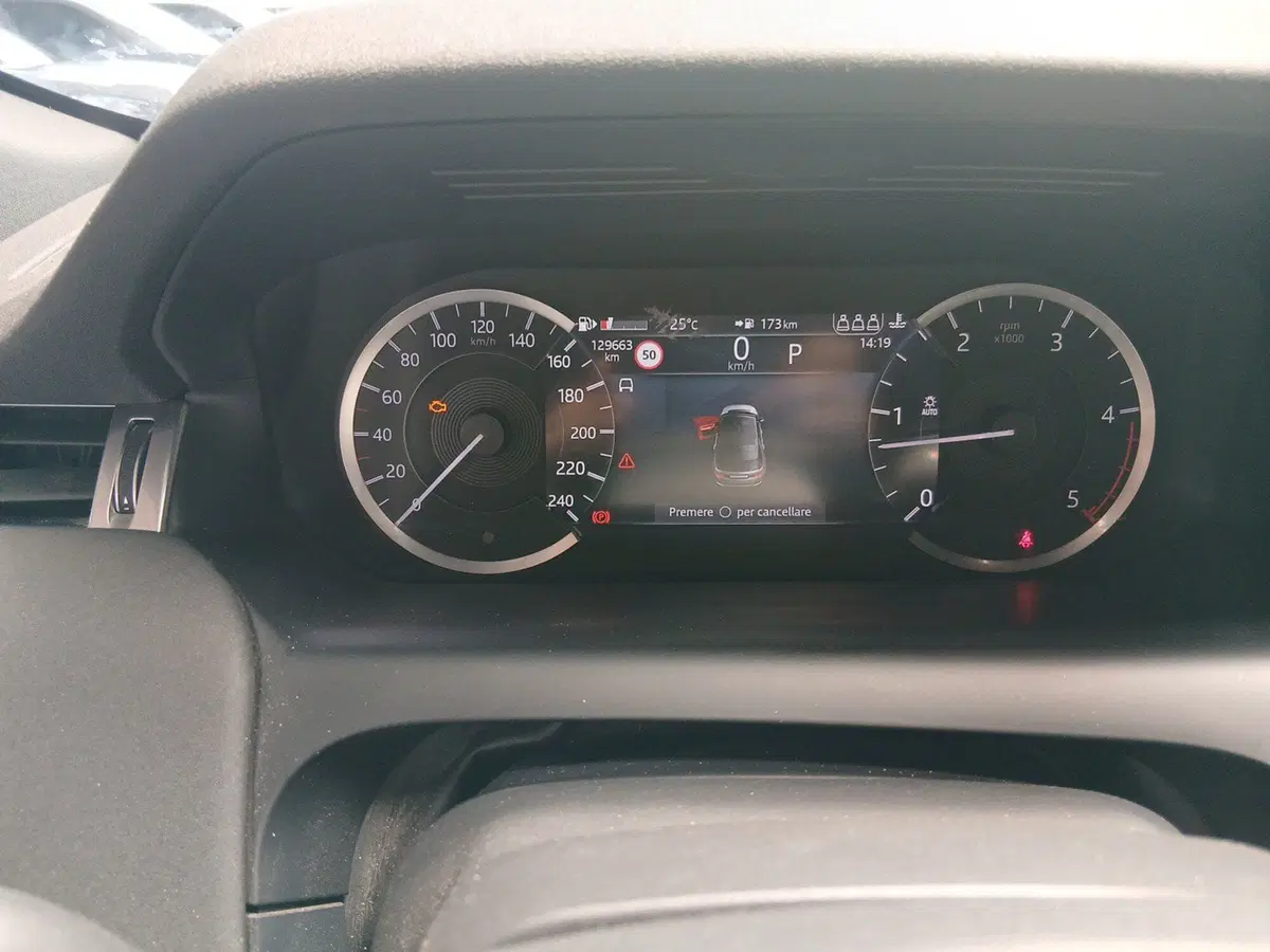 Land Rover Discovery Sport usata a Pordenone (19)