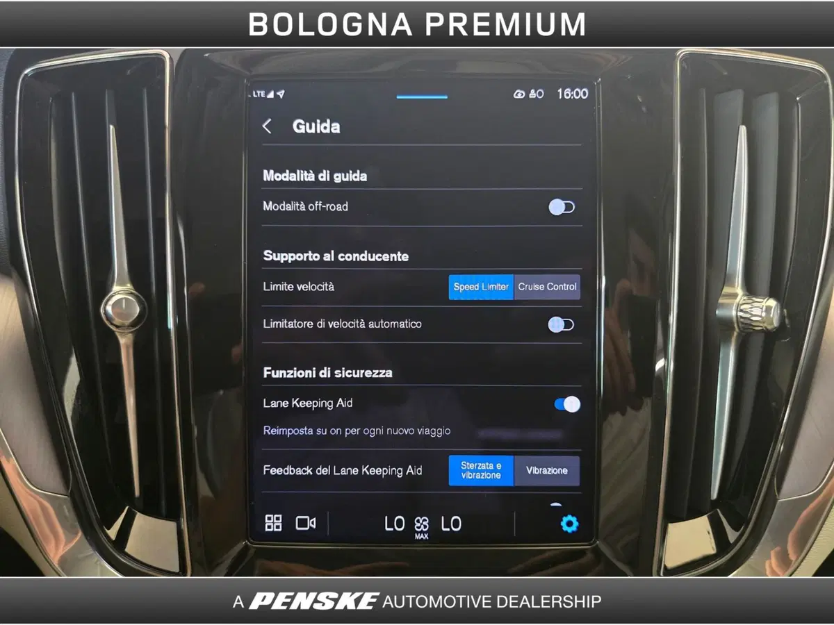 Volvo V60 Cross Country usata a Bologna (14)