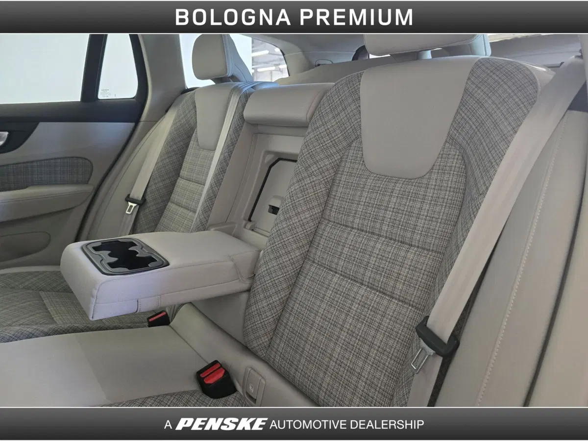 Volvo V60 Cross Country usata a Bologna (17)