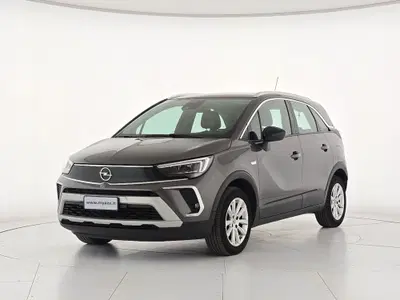 Opel Crossland 1.5 ecotec Elegance 110cv del 2022 usata a Alba