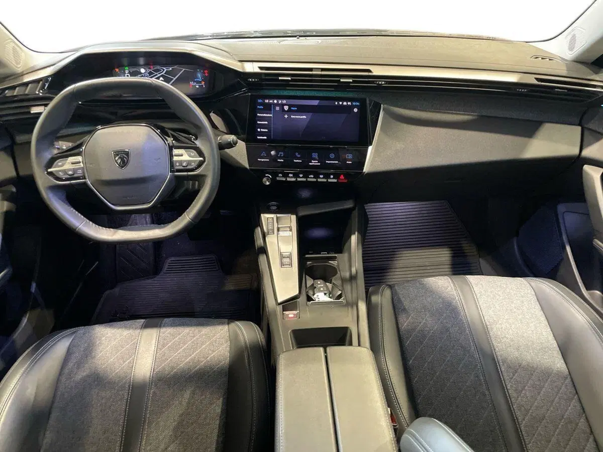 Peugeot 408 usata a Salerno (11)