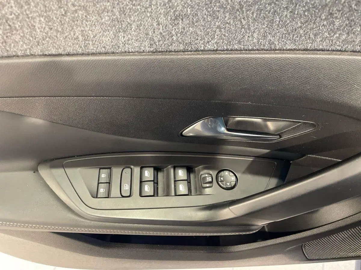 Peugeot 408 usata a Salerno (13)