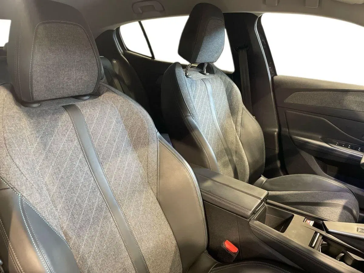 Peugeot 408 usata a Salerno (16)