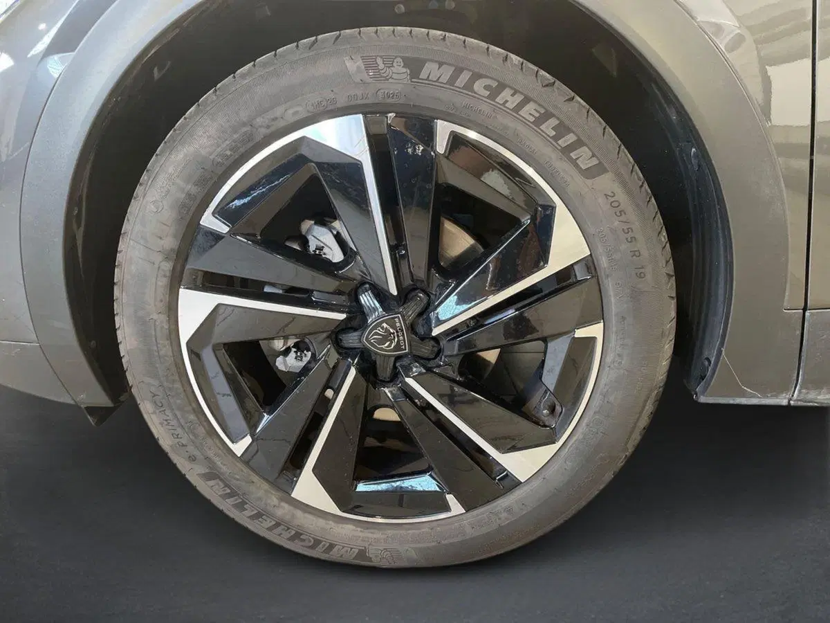 Peugeot 408 usata a Salerno (8)