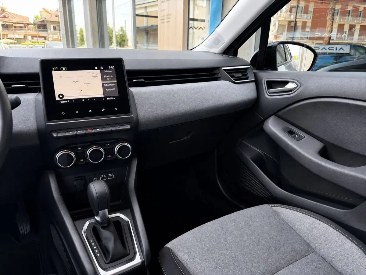 Renault Clio usata a Rimini (9)