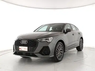 Audi Q3 Sportback 35 TDI S line edition del 2022 usata a Torre Annunziata