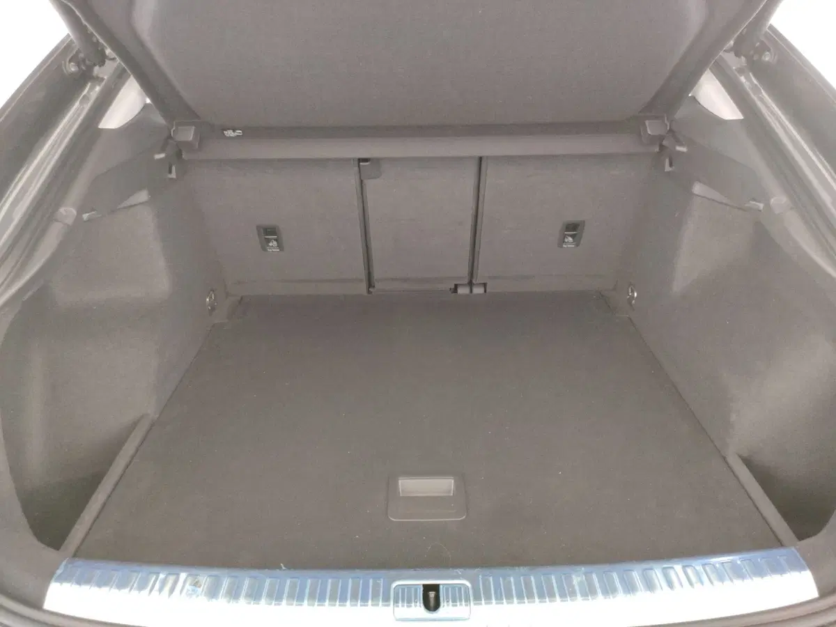 Audi Q3 Sportback usata a Napoli (10)