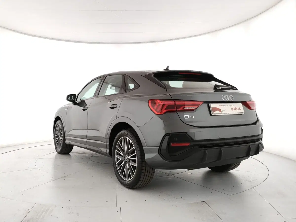 Audi Q3 Sportback usata a Napoli (3)