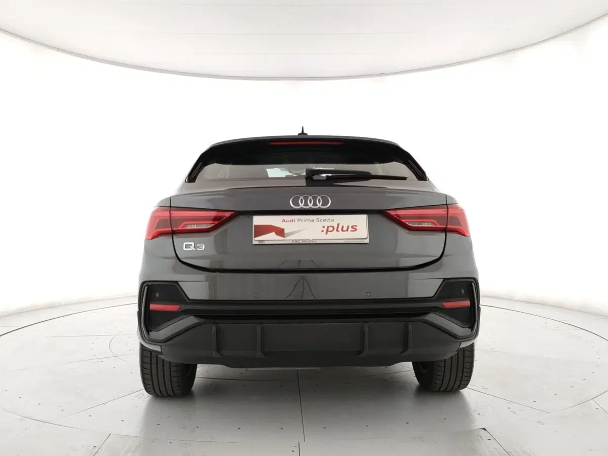Audi Q3 Sportback usata a Napoli (4)
