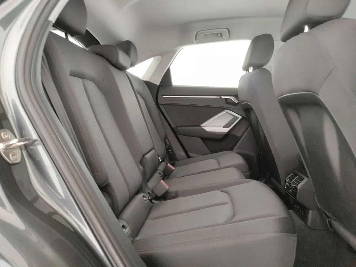 Audi Q3 Sportback usata a Napoli (9)