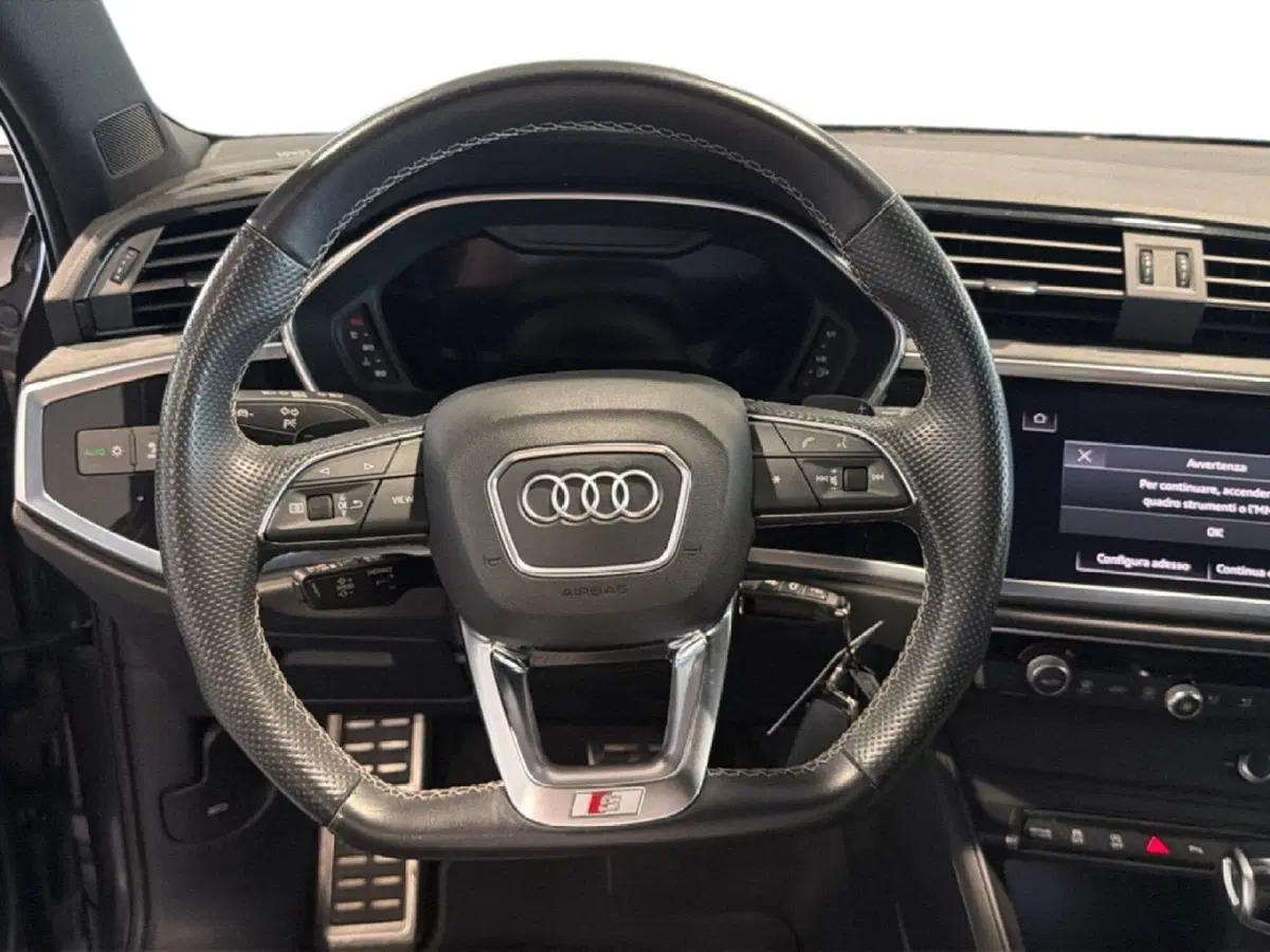 Audi Q3 Sportback usata a Napoli (9)