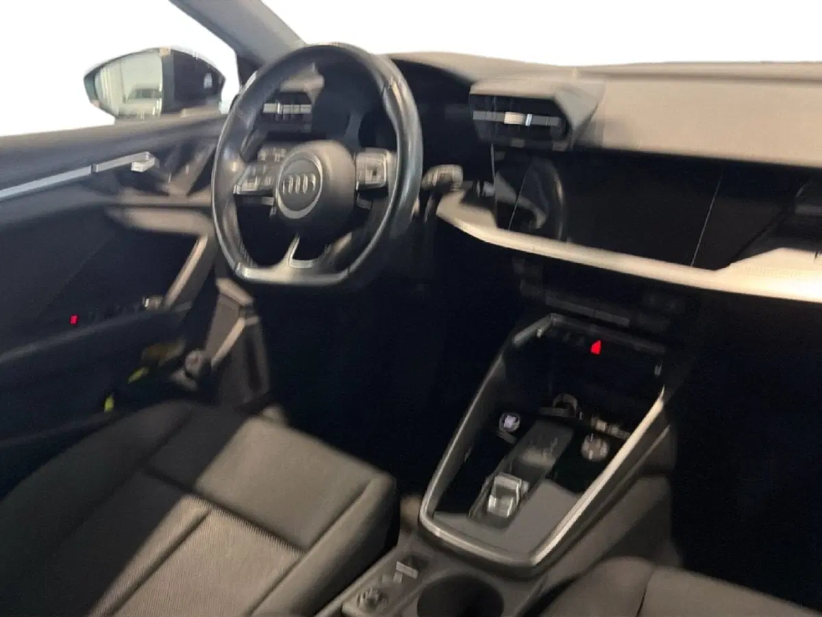 Audi A3 Sportback usata a Napoli (8)