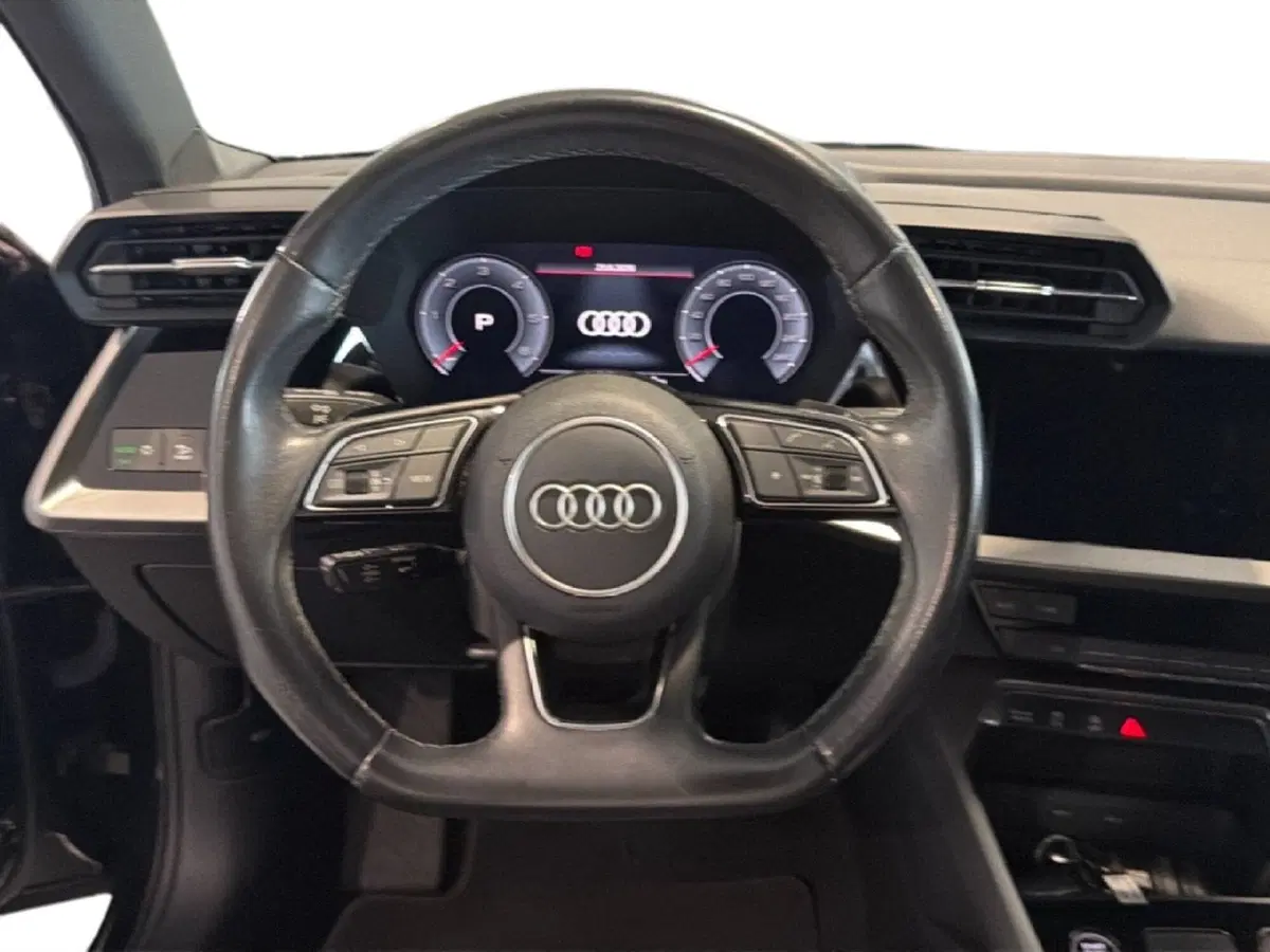 Audi A3 Sportback usata a Napoli (9)