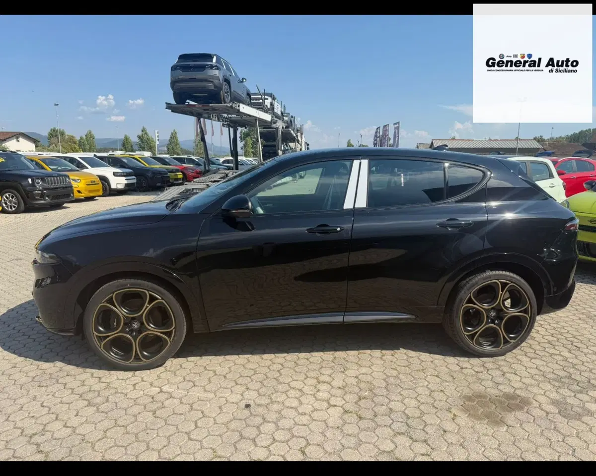 Alfa Romeo Tonale nuova a Lucca (4)