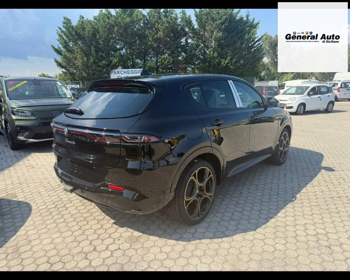 Alfa Romeo Tonale nuova a Lucca (7)