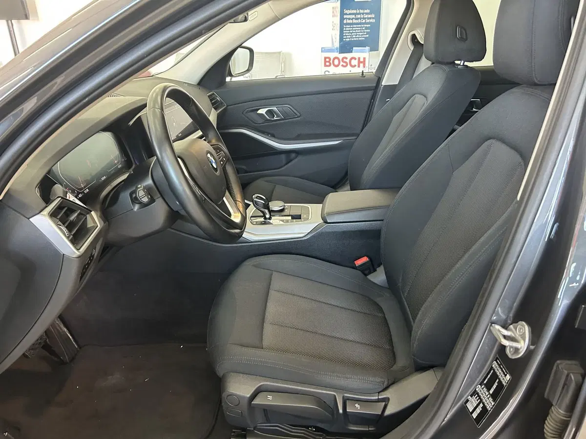 BMW Serie 3 Touring usata a Bari (11)