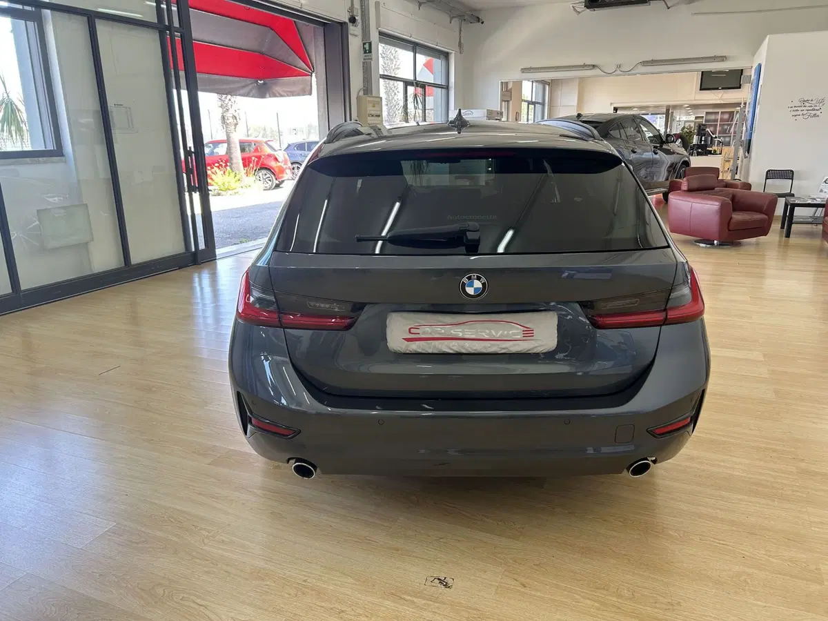 BMW Serie 3 Touring usata a Bari (6)
