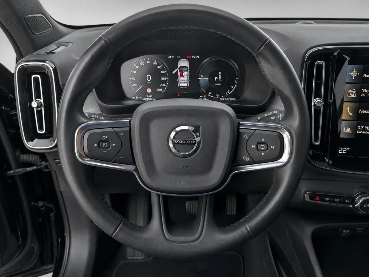 Volvo XC40 usata a Pescara (10)
