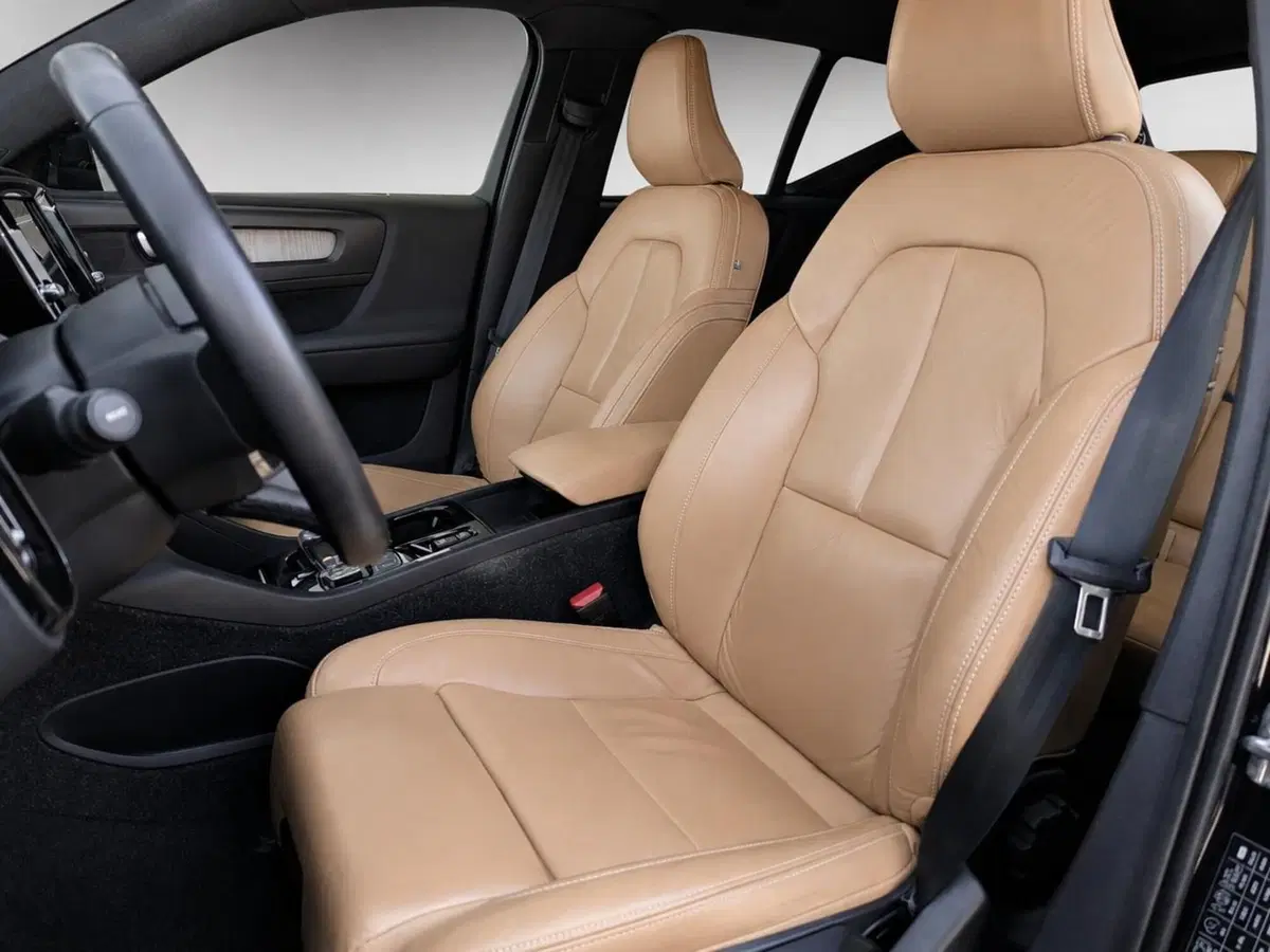Volvo XC40 usata a Pescara (8)