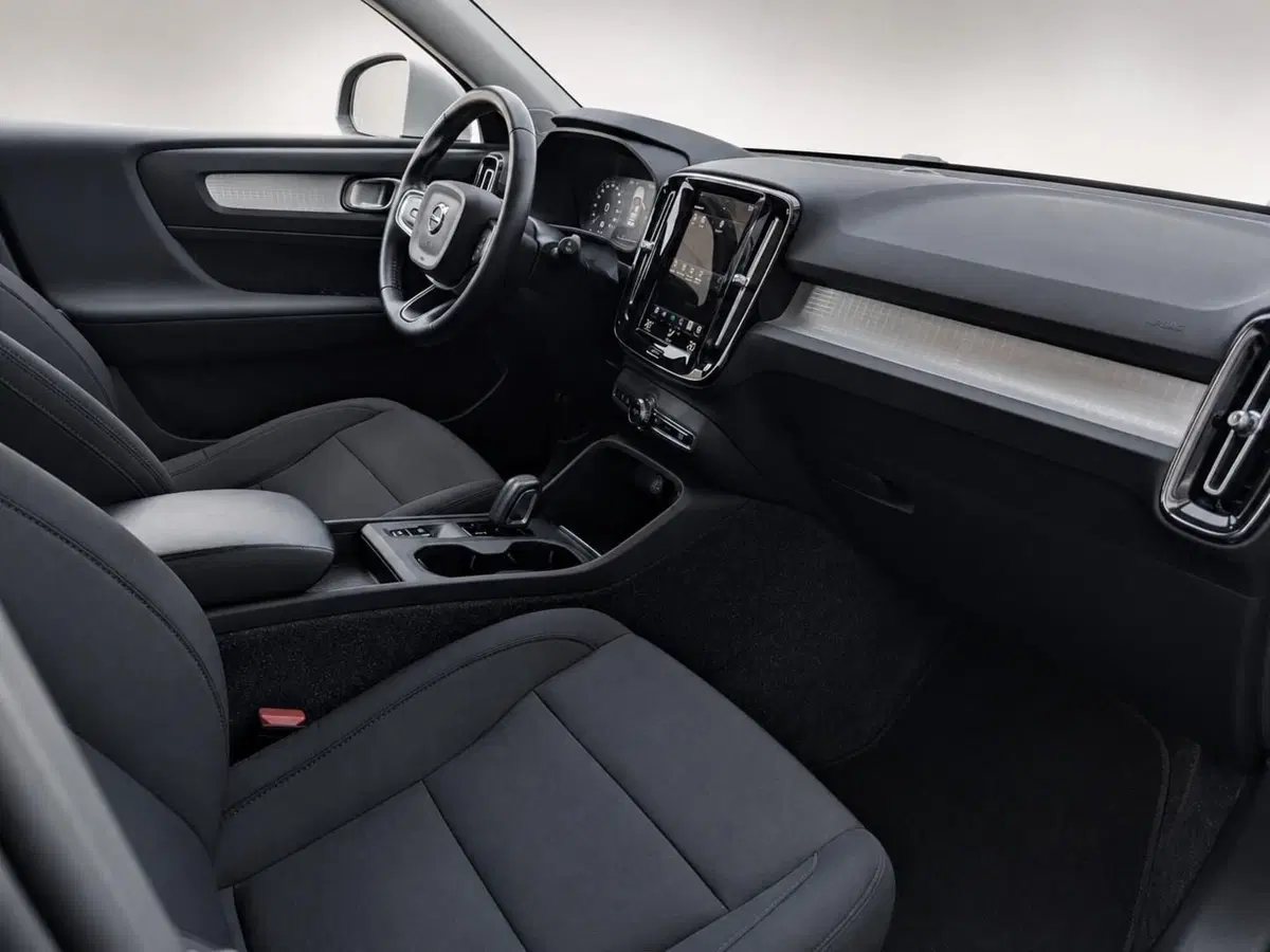 Volvo XC40 usata a Pescara (10)