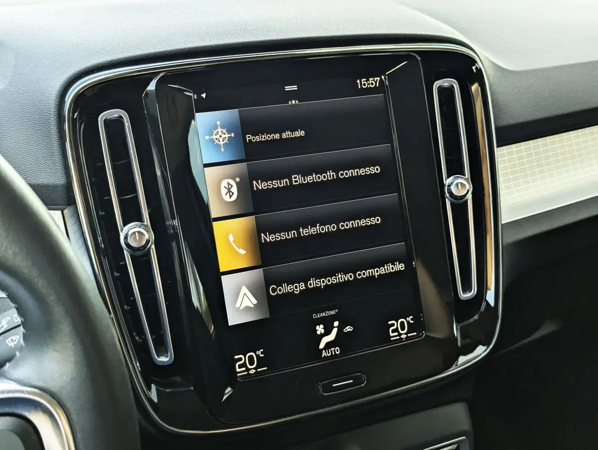 Volvo XC40 usata a Pescara (15)